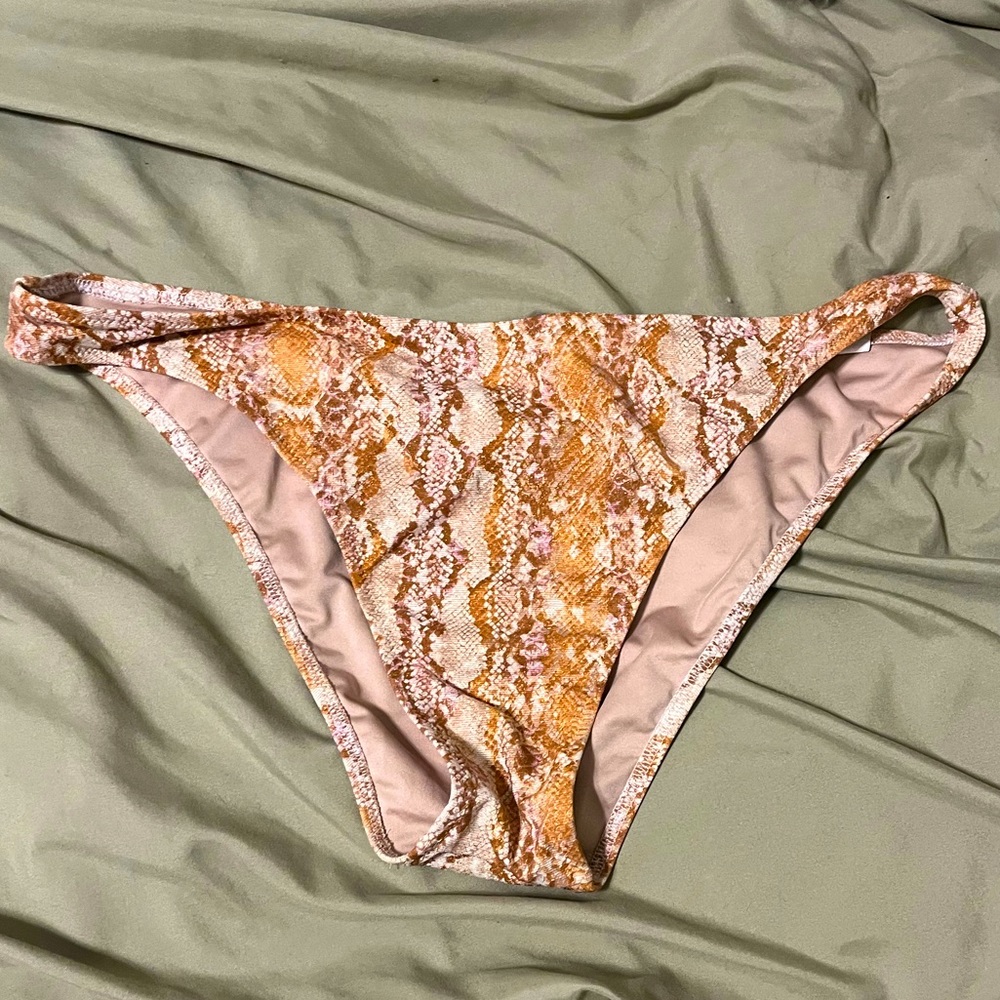 Snake-print bikini bottoms